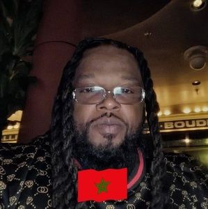 Meet your Posher, Alejandro